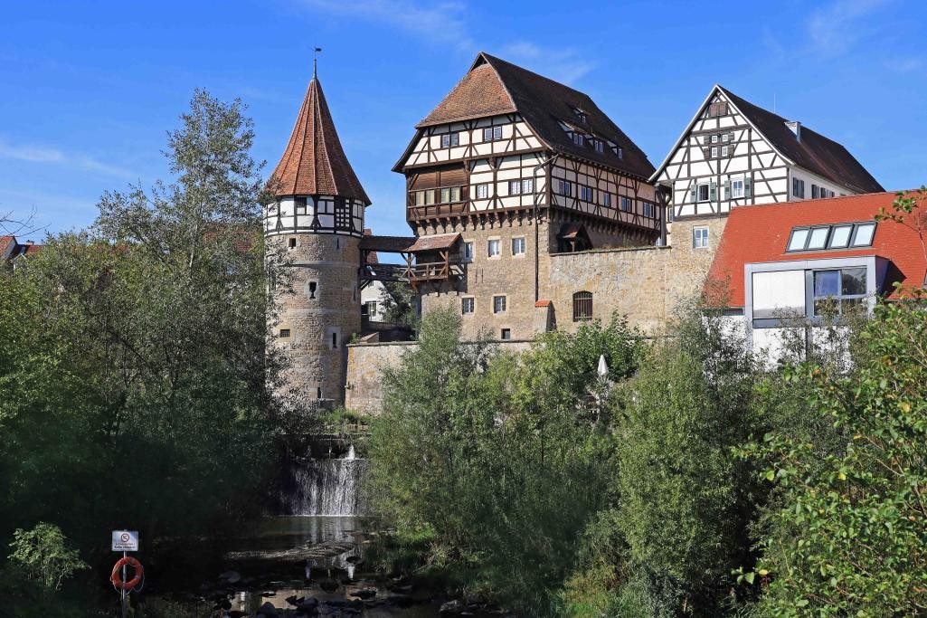 Von links: Wasserturm, Zollernschloss und Reiterhaus Von links: Wasserturm, Zollernschloss und Reiterhaus
