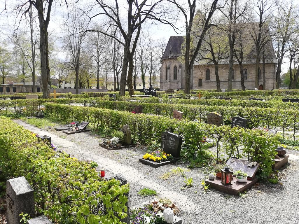 Friedhof Balingen mit Blick in Richtung Friedhofskirche