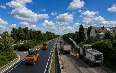 Symbolfoto Fahrbahndeckenerneuerung B 27