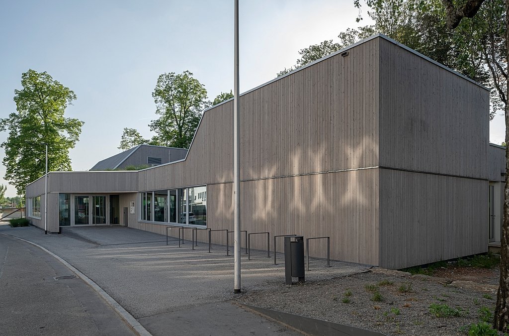 Jugendhaus - Ansicht von der Hindenburgstraße