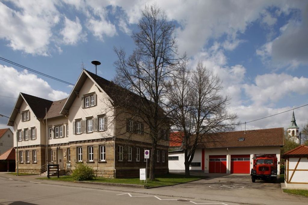 Ortschaftsverwaltung und Feuerwehrgerätehaus